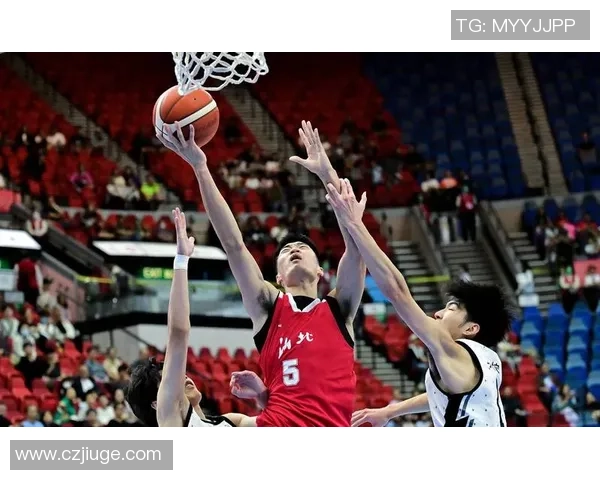 武汉篮球队灵活性展现全场精彩表现引发热议